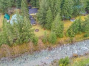 Perch - The Yellow Cabin: Hot tub, game room, stone firepit, pet friendly