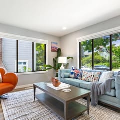 Perch - The Farmhouse: Walk to Lake Union! 3BR/3BA with Parking