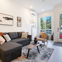 Perch - Urban Reflections 13: WS 97! Spacious 3BR/2BA w Space Needle view