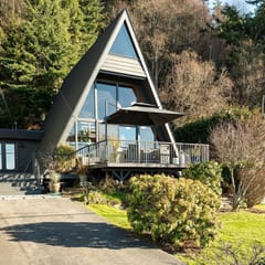 Perch - Shorewood A-Frame: Dream Whidbey Getaway
