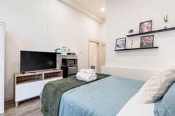 Perch - Cozy Studio | Own Bath | Heart of Fremont - Image 4