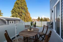 Perch - Cozy 2BR home. Walk everywhere, park with ease, and surrounded by coffee shops and dining! - Image 3