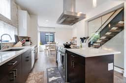 Perch - Traveler's Gem: Walk to Space Needle | 3BR/3BA Home w Views - Image 2