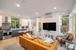 Perch - Belmont Boutique 4: Spacious Townhome w/Rooftop - Image 2