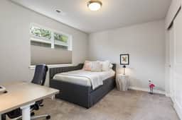 Perch - Modern End-Unit Surrounded by Nature - Image 5