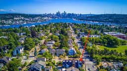 Perch - Wallingford Comfort: Cozy & Bright 2BR | Parking | Remote Work - Image 3