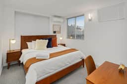 Perch - Centro Guesthouse A: 3 Bedroom | City Center | Pet - Image 3