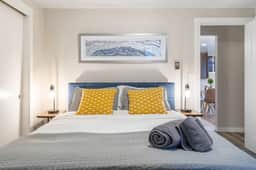 Perch - Queen Ann Flat: Spacious and Cozy 2BR home w/ Parking - Image 4