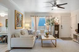 Perch - Brygger Cottage: Magnolia rambler & pet-friendly - Image 3