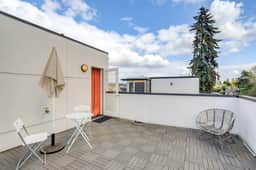 Perch - Modern Queen Anne Retreat with Rooftop & Guitar - Image 4
