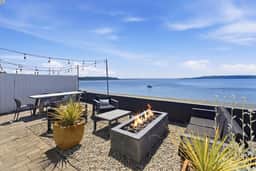 Perch - Waterfront Cabana | Puget Sound & Rainier Views - Image 4