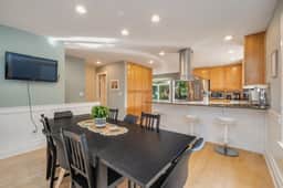 Perch - Phinney Guest House: Spacious 3BR | Downtown Fremont | Parking - Image 3