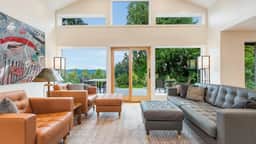 Perch - Cozy Vino Valley Vista Home with views & parking - Image 2