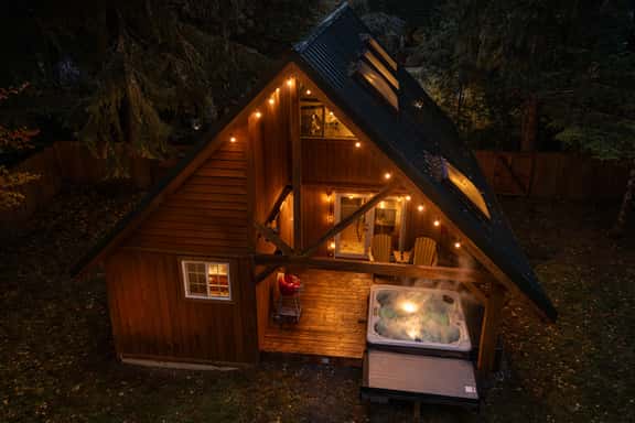 Perch - Juniper Cabin: Cozy A-Frame cabin w/ hot tub - Image 1