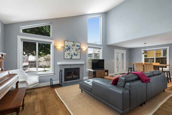 Perch - Stylish 3BR Retreat | Open Living + Free Parking - Image 1