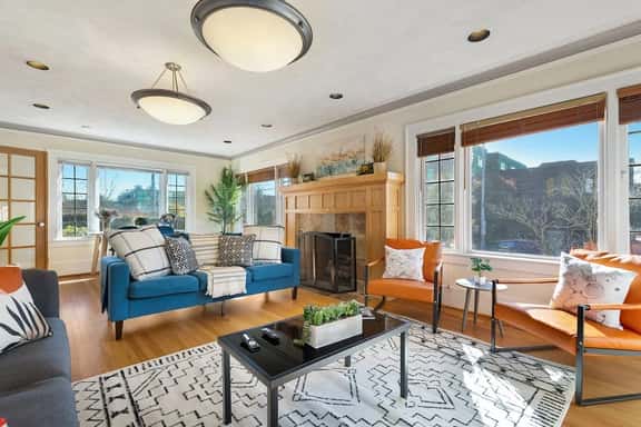 Perch - Vintage Seattle Gem: Spacious, Stylish, Parking - Image 1