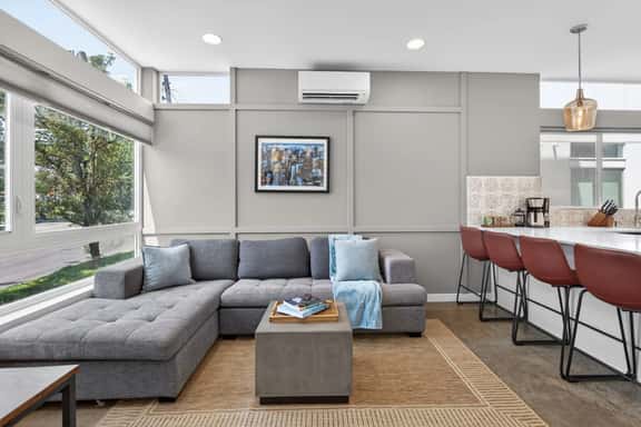 Perch - Capitol Luxe B | Prime Location in Cap Hill | Walk Score 93 - Image 1