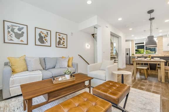 Perch - Walk to Space Needle | 3BR/2BA Home w Parking! - Image 1