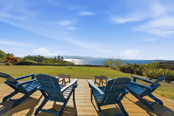 Perch - 2BR Waterfront Bluff | Sunset Views | Free Parking - Image 1