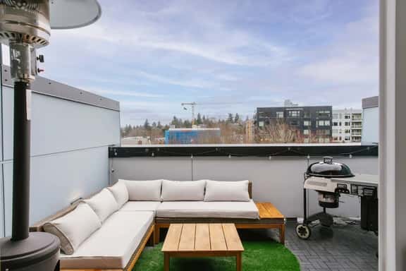 Perch - Colombia City Comfort: 3 Bedrooms | Conveniently Located Near Transit - Image 1