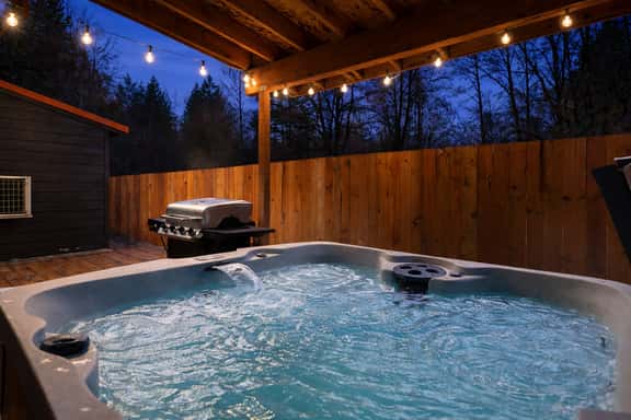 Perch - Skatecreek Cabin: Midcentury Vintage Cabin w/ Hot Tub & Fire Pit! - Image 1