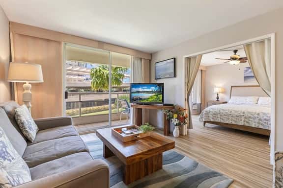 Perch - King Suite at Maui Banyan | Steps from the Beach | South Kihei Gem - Image 1