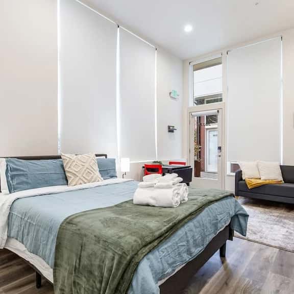 Perch - Cozy Studio | Own Bath | Heart of Fremont - Image 1