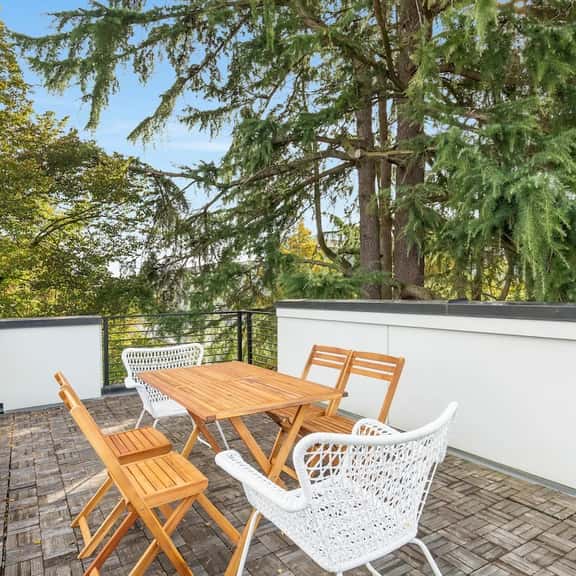 Perch - Roosevelt Retreat: Chic 2-Bed Townhome with Parking and Patio - Image 1