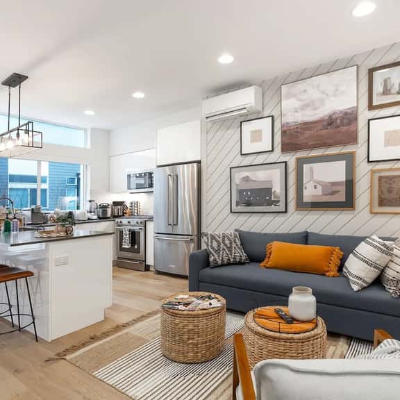 Perch - Capitol Luxe Six: Central Capitol Hill | Walk score 96 - Image 1