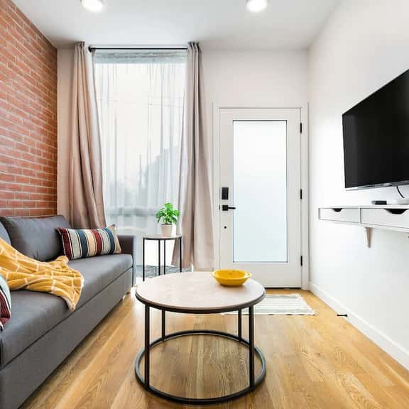 Perch - Marion Manor 16: Modern Townhome 10 mins from Seattle U & Swedish - Image 1