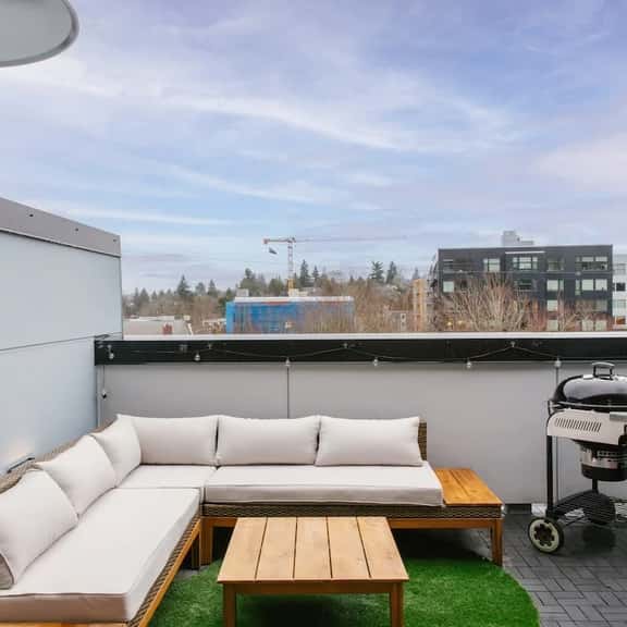 Perch - Colombia City Comfort: 3 Bedrooms | Conveniently Located Near Transit - Image 1