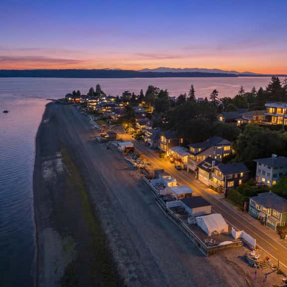 Perch - Waterfront Cabana | Puget Sound & Rainier Views - Image 1