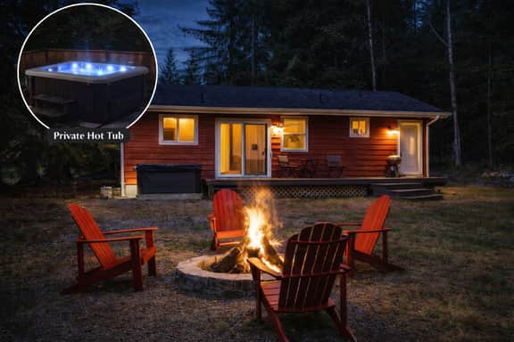 Perch - Ruby Lodge: Cozy Cabin w/ King bed | Pet Friendly - Image 4