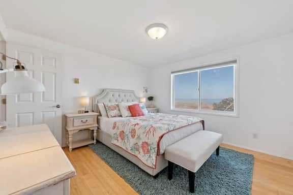 Perch - West Beach Point: Panoramic view home w/Hot Tub! - Image 4