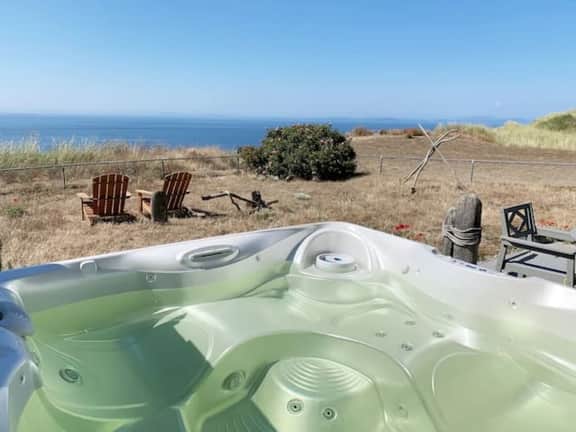 Perch - West Beach Point: Panoramic view home w/Hot Tub! - Image 5