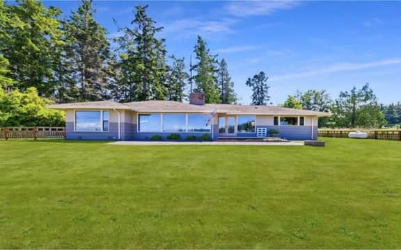 Perch - Balda Getaway: Spacious family friendly rambler with harbor view - Image 5