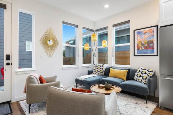 Perch - Modern West Seattle Retreat | 2 Private Suites - Image 3