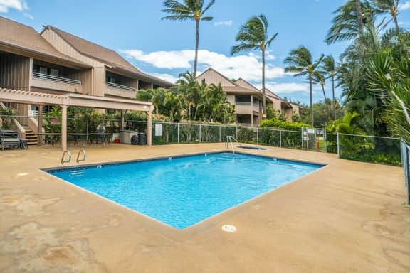 Perch - Maui condo: Pool, beach access, daily tranquility on lanai – an indulgent escape. - Image 5
