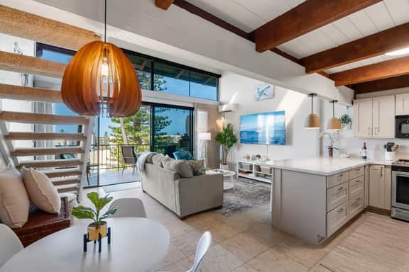 Perch - Kihei Ali'i Kai Front Row Penthouse | Walk to Beach & Food - Image 2