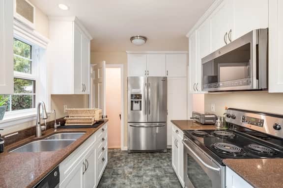 Perch - Wedgwood Haven: Spacious | Office | Family-Friendly - Image 3