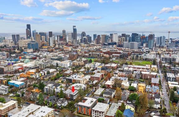 Perch - Howell Haven 33: Urban Haven in Historic Capitol Hill - Image 2