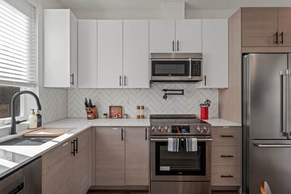 Perch - 3BR Charming Seattle Retreat w/Parking | Near Downtown - Image 2
