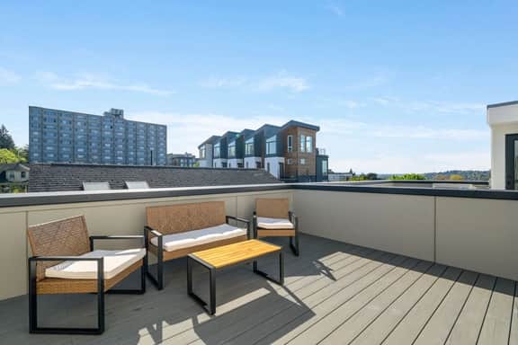 Perch - Trendy hideaway near Seattle's heart. Take in the Mt Rainier views! - Image 3