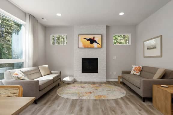 Perch - Modern End-Unit Surrounded by Nature - Image 2