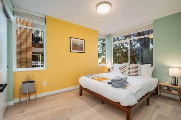 Perch - Belmont Boutique 4: Spacious Townhome w/Rooftop - Image 4
