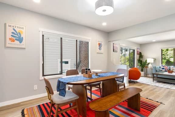 Perch - The Farmhouse: Walk to Lake Union! 3BR/3BA with Parking - Image 3