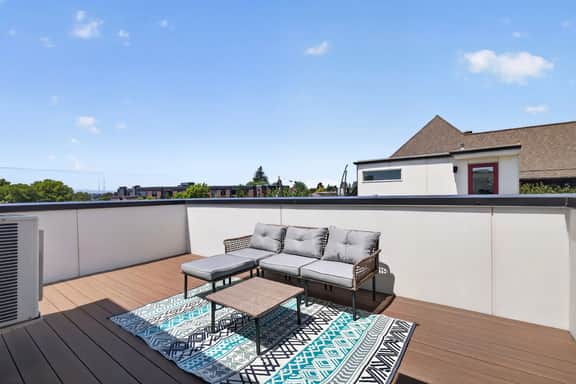 Perch - Capitol Luxe B | Prime Location in Cap Hill | Walk Score 93 - Image 3