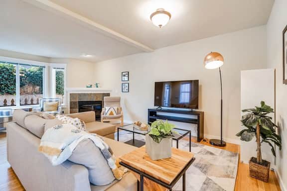 Perch - Walk to Lake Union! Spacious 3BR/3.5BA w/ Garage - Image 4