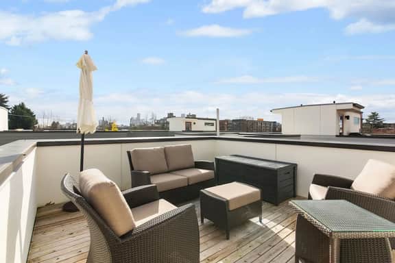 Perch - Capitol Luxe Six: Central Capitol Hill | Walk score 96 - Image 5