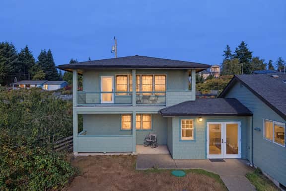 Perch - Studio Retreat | Private Balcony | Sunset Views - Image 3